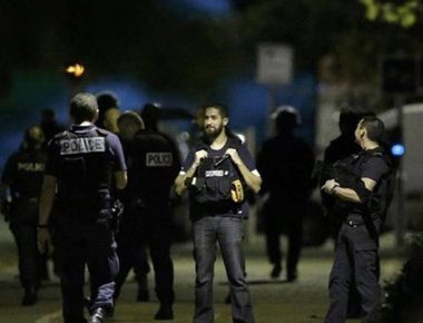 Μασσαλία: Ανακαλύφτηκε βαρύς οπλισμός σε σπίτι που είχε βρεθεί παλιότερα λάβαρο του ISIS